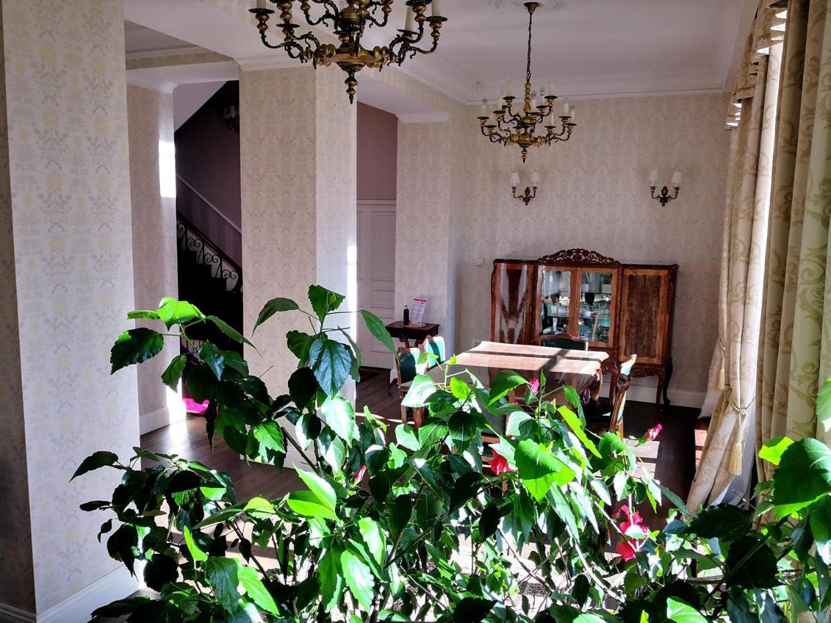 Dwor Sierakow Hotell Exteriör bild